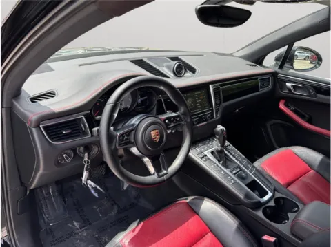 More photos of 2015 Porsche Macan S at Merit Auto Group, FL