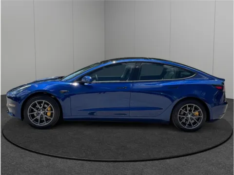 More photos of 2020 Tesla Model 3 Standard Range Plus Sedan 4D at Merit Auto Group Atlantic, FL