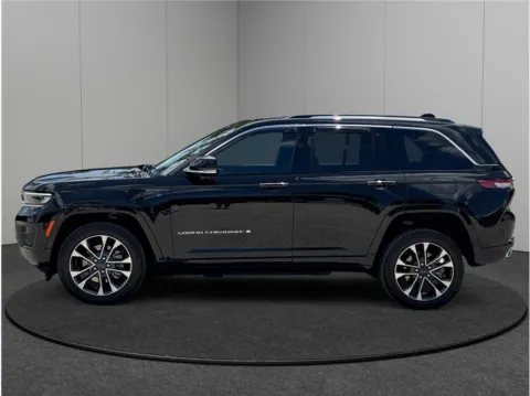 More photos of 2023 Jeep Grand Cherokee 4xe Overland at Merit Auto Group, FL