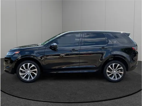 More photos of 2022 Land Rover Discovery Sport SE R-Dynamic Sport Utility 4D at Merit Auto Group Atlantic, FL