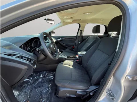 Photos of 2015 Ford Focus SE Sedan 4D for sale in Jacksonville, FL at Merit Auto Group Atlantic
