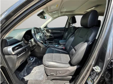 Photos of 2022 Kia Telluride S Sport Utility 4D for sale in Jacksonville, FL at Merit Auto Group Atlantic
