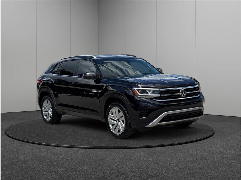 Black 2021 Volkswagen Atlas Cross Sport 2.0T SE w/Technology for sale in Jacksonville, FL