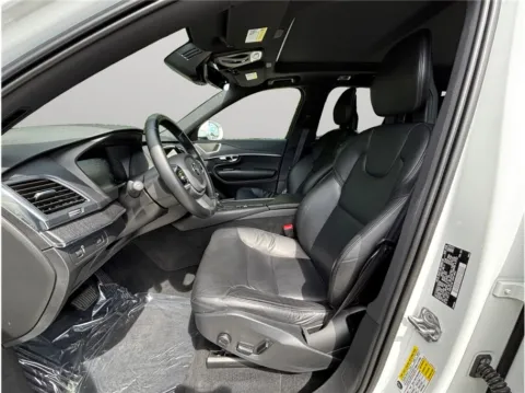 Photos of 2020 Volvo XC90 T5 Momentum Sport Utility 4D for sale in Jacksonville, FL at Merit Auto Group Atlantic