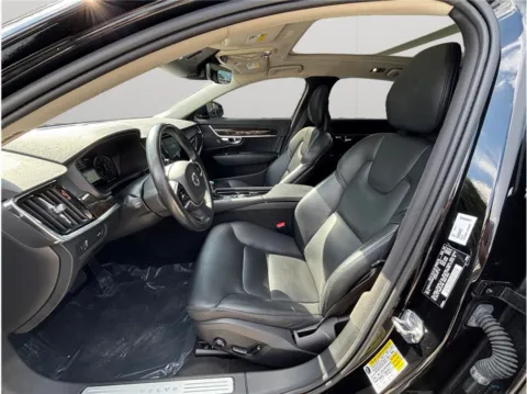 Photos of 2018 Volvo S90 T5 Momentum Sedan 4D for sale in Jacksonville, FL at Merit Auto Group Atlantic