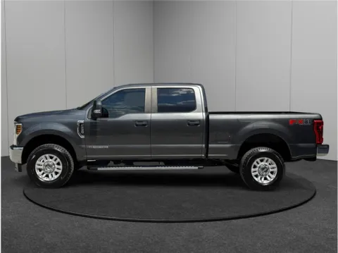 More photos of 2018 Ford F250 Super Duty Crew Cab XL Pickup 4D 6 3/4 ft at Merit Auto Group Atlantic, FL