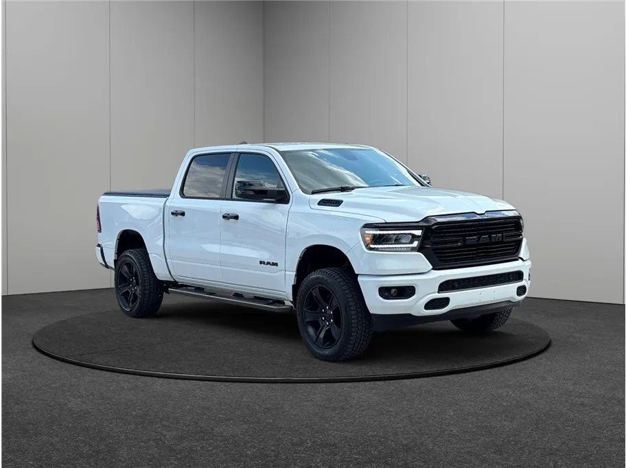 White 2024 Ram 1500 Crew Cab Big Horn Pickup 4D 5 1/2 ft for sale in Jacksonville, FL