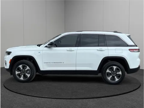 More photos of 2022 Jeep Grand Cherokee 4xe Sport Utility 4D at Merit Auto Group Atlantic, FL