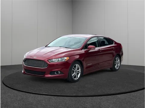 More photos of 2016 Ford Fusion SE Hybrid Sedan 4D at Merit Auto Group Atlantic, FL