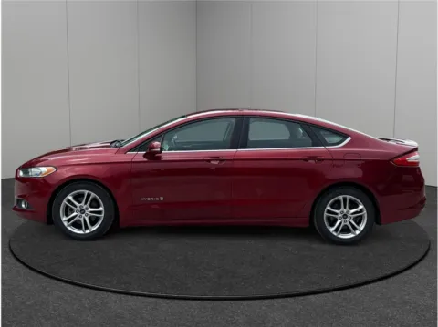 More photos of 2016 Ford Fusion SE Hybrid Sedan 4D at Merit Auto Group Atlantic, FL