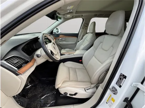 Photos of 2019 Volvo XC90 T6 Inscription Sport Utility 4D for sale in Jacksonville, FL at Merit Auto Group Atlantic
