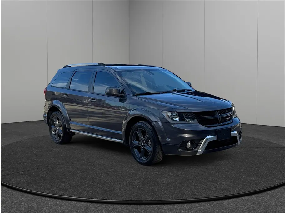 Used 2018 Dodge Journey Crossroad Sport Utility 4D for sale in