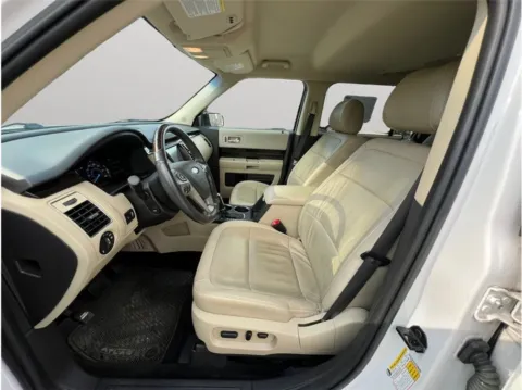 Photos of 2019 Ford Flex SEL Sport Utility 4D for sale in Jacksonville, FL at Merit Auto Group Atlantic