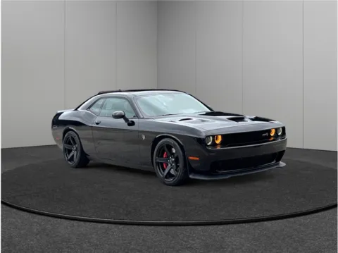 Black 2018 Dodge Challenger SRT Hellcat Coupe 2D for sale in Jacksonville, FL