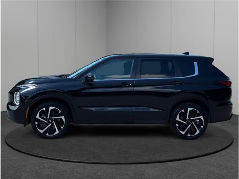 More photos of 2022 Mitsubishi Outlander ES Sport Utility 4D at Merit Auto Group Atlantic, FL