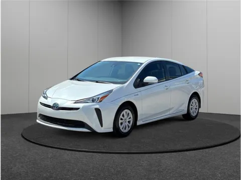 More photos of 2021 Toyota Prius L Eco Hatchback 4D at Merit Auto Group Atlantic, FL