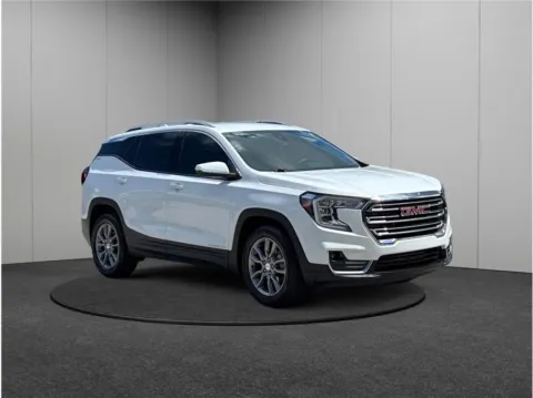 White 2024 GMC Terrain SLT Sport Utility 4D for sale in Jacksonville, FL