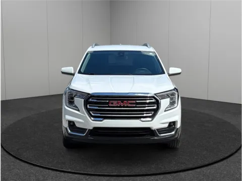Another view of 2024 GMC Terrain SLT Sport Utility 4D for sale in Jacksonville, FL at Merit Auto Group Atlantic