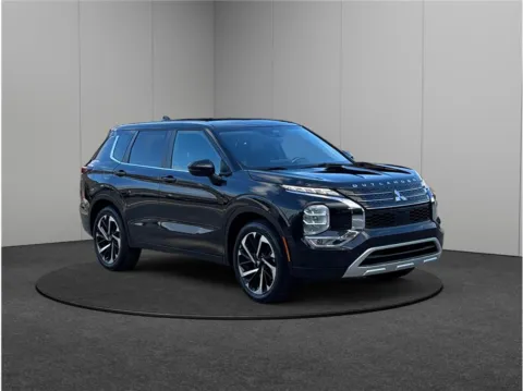 Black 2022 Mitsubishi Outlander SE Launch Edition Sport Utility 4D for sale in Jacksonville, FL