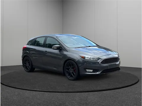Gray 2016 Ford Focus SE Hatchback 4D for sale in Jacksonville, FL