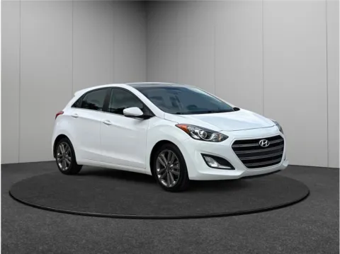 White 2016 Hyundai Elantra GT Hatchback 4D for sale in Jacksonville, FL