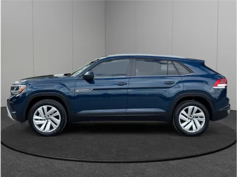 More photos of 2021 Volkswagen Atlas Cross Sport SE w/Technology Sport Utility 4D at Merit Auto Group Atlantic, FL