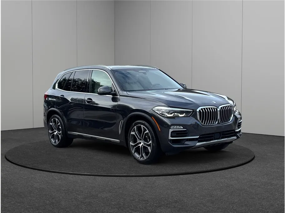 Gray 2021 BMW X5 sDrive40i Sport Utility 4D for sale in Jacksonville, FL