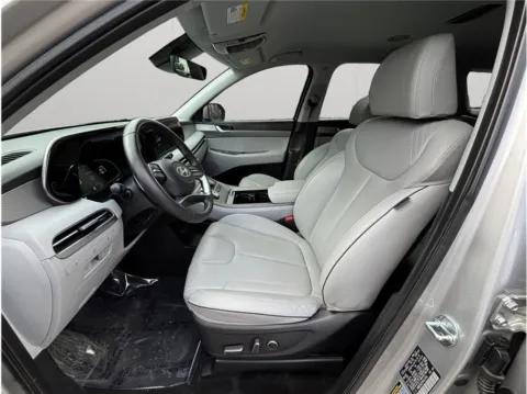 Photos of 2023 Hyundai Palisade SEL Sport Utility 4D for sale in Jacksonville, FL at Merit Auto Group Atlantic
