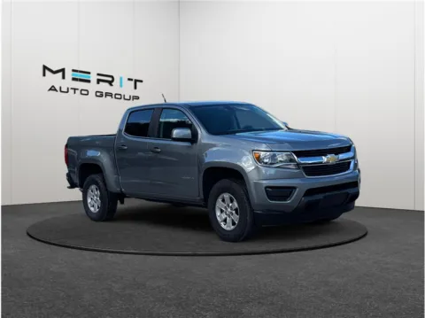 Gray 2018 Chevrolet Colorado Crew Cab Work Truck Pickup 4D 5 ft for sale in Jacksonville, FL