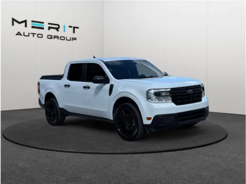White 2022 Ford Maverick XL SuperCrew Pickup 4D 4 1/2 ft for sale in Jacksonville, FL