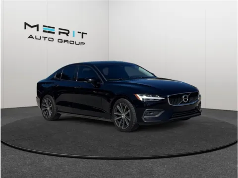 Black 2021 Volvo S60 T5 Momentum Sedan 4D for sale in Jacksonville, FL