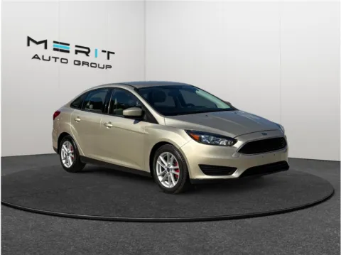 White 2018 Ford Focus SE Sedan 4D for sale in Jacksonville, FL