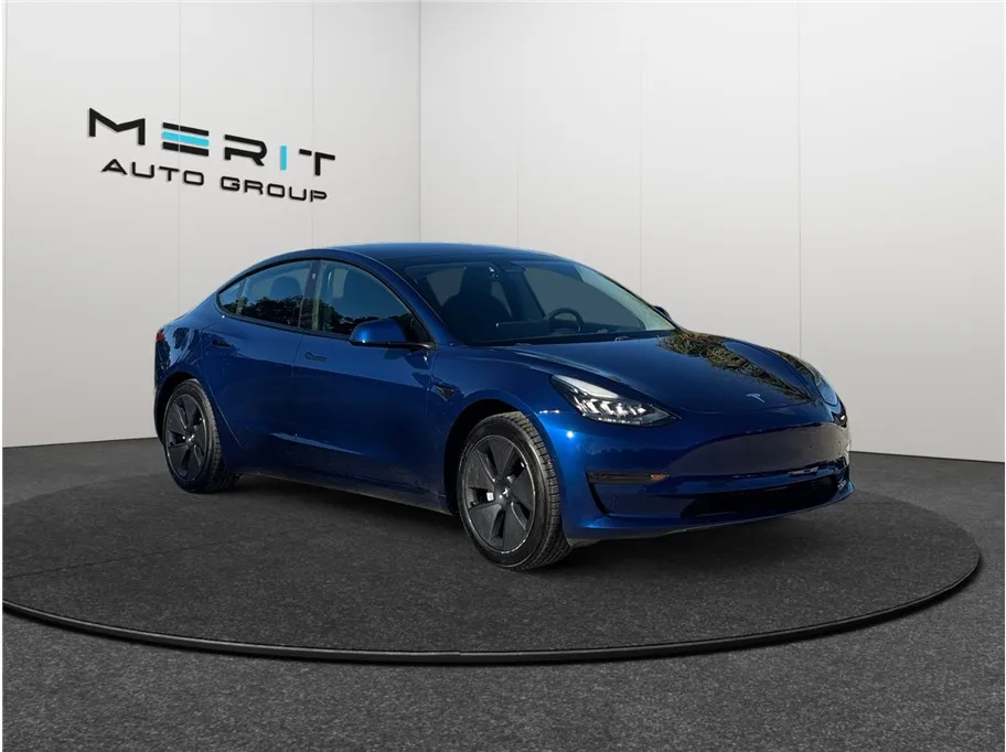2021 Tesla Model 3 Standard Range Plus Sedan 4D