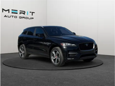 Black 2018 Jaguar F-PACE 30t R-Sport SUV 4D for sale in Jacksonville, FL