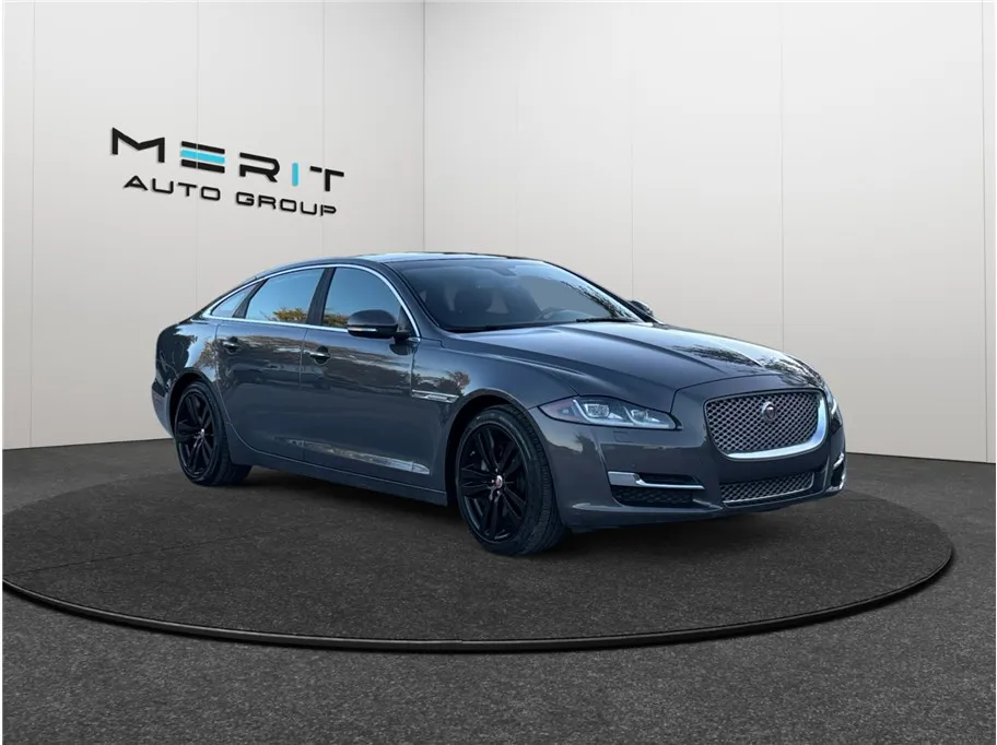 2016 Jaguar XJ L Portfolio Sedan 4D