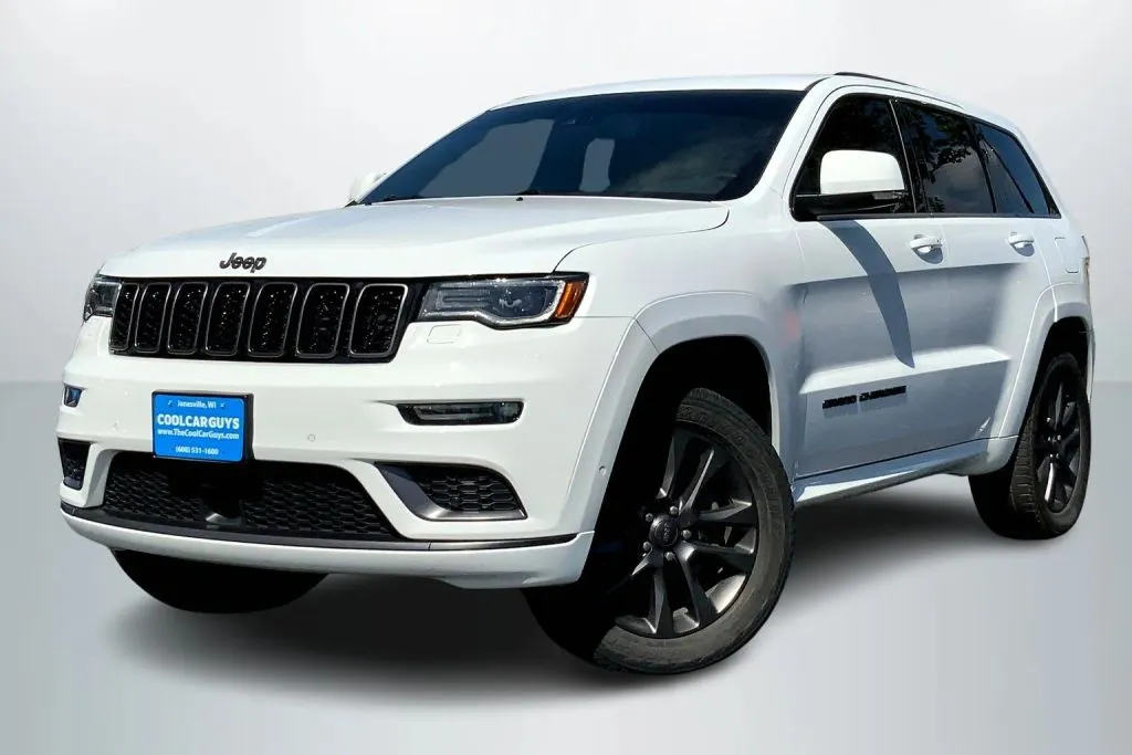 White 2018 Jeep Grand Cherokee High Altitude Sport Utility 4D for sale in Janesville, WI