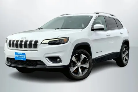 Green 2019 Jeep Cherokee Limited Sport Utility 4D for sale in Janesville, WI