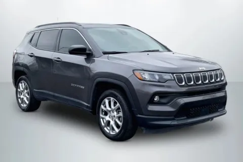 Photos of 2022 Jeep Compass Latitude Lux Sport Utility 4D for sale in Janesville, WI at Cool Car Guys