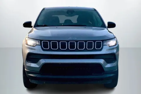 Another view of 2022 Jeep Compass Sport SUV 4D for sale in Janesville, WI at Cool Car Guys