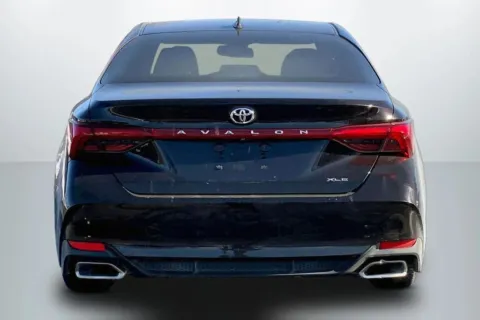 More photos of 2019 Toyota Avalon XLE Sedan 4D at Cool Car Guys, WI