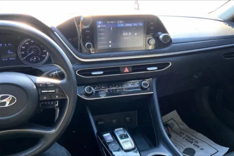 More photos of 2021 Hyundai Sonata SE Sedan 4D at Cool Car Guys, WI