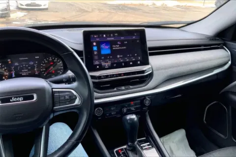 More photos of 2022 Jeep Compass Latitude Lux Sport Utility 4D at Cool Car Guys, WI