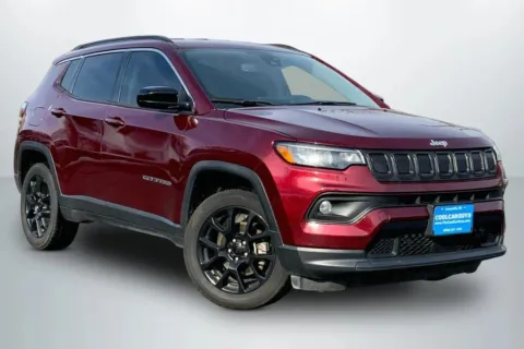 Photos of 2022 Jeep Compass Latitude Lux Sport Utility 4D for sale in Janesville, WI at Cool Car Guys