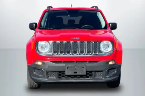 Another view of 2016 Jeep Renegade Sport SUV 4D for sale in Janesville, WI at Cool Car Guys