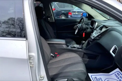 More photos of 2016 Chevrolet Equinox LT Sport Utility 4D at Cool Car Guys, WI