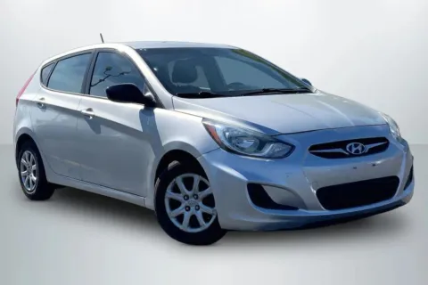 Photos of 2014 Hyundai Accent GS Hatchback 4D for sale in Janesville, WI at Cool Car Guys