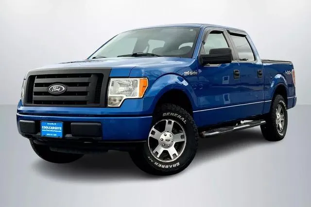 2010 Ford F-150 SuperCrew Cab XLT Pickup 4D 5 1/2 ft for sale in Janesville, WI