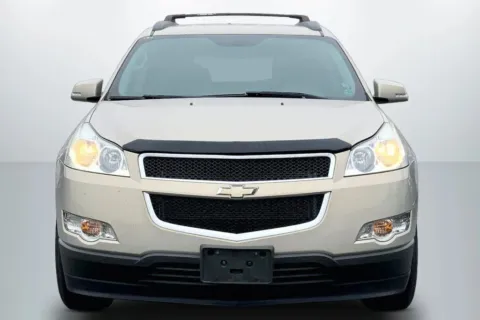 Another view of 2010 Chevrolet Traverse LT Sport Utility 4D for sale in Janesville, WI at Cool Car Guys
