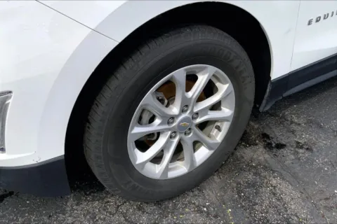 More photos of 2018 Chevrolet Equinox LT Sport Utility 4D at Cool Car Guys, WI