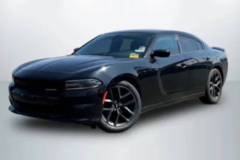 Black 2019 Dodge Charger SXT Sedan 4D for sale in Janesville, WI